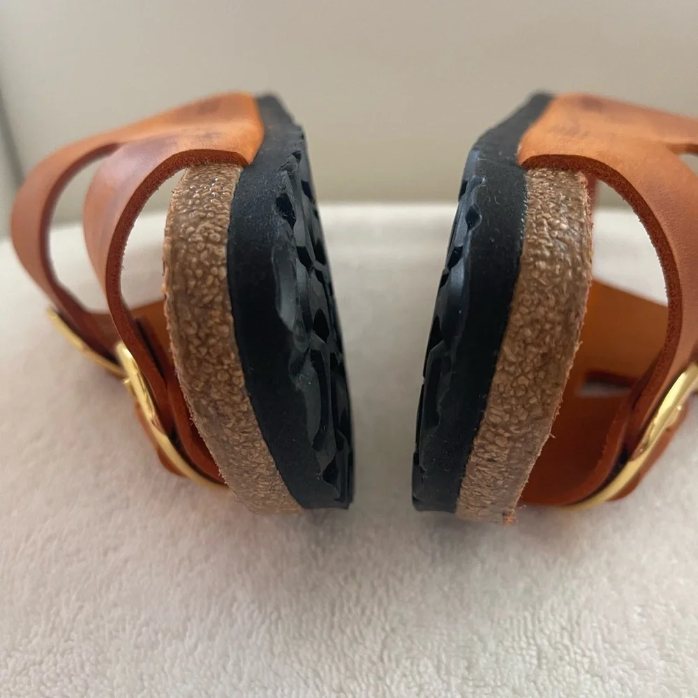 NEW BIRKENSTOCK ARIZONA BIG BUCKLE SLIDE SANDAL
BURNT ORANGE SIZE: 37 US6 - Picture 8 of 10